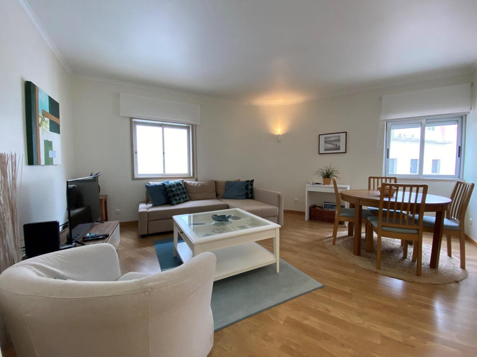 Rainha - Holiday Rental In Cascais Centre ภายนอก รูปภาพ