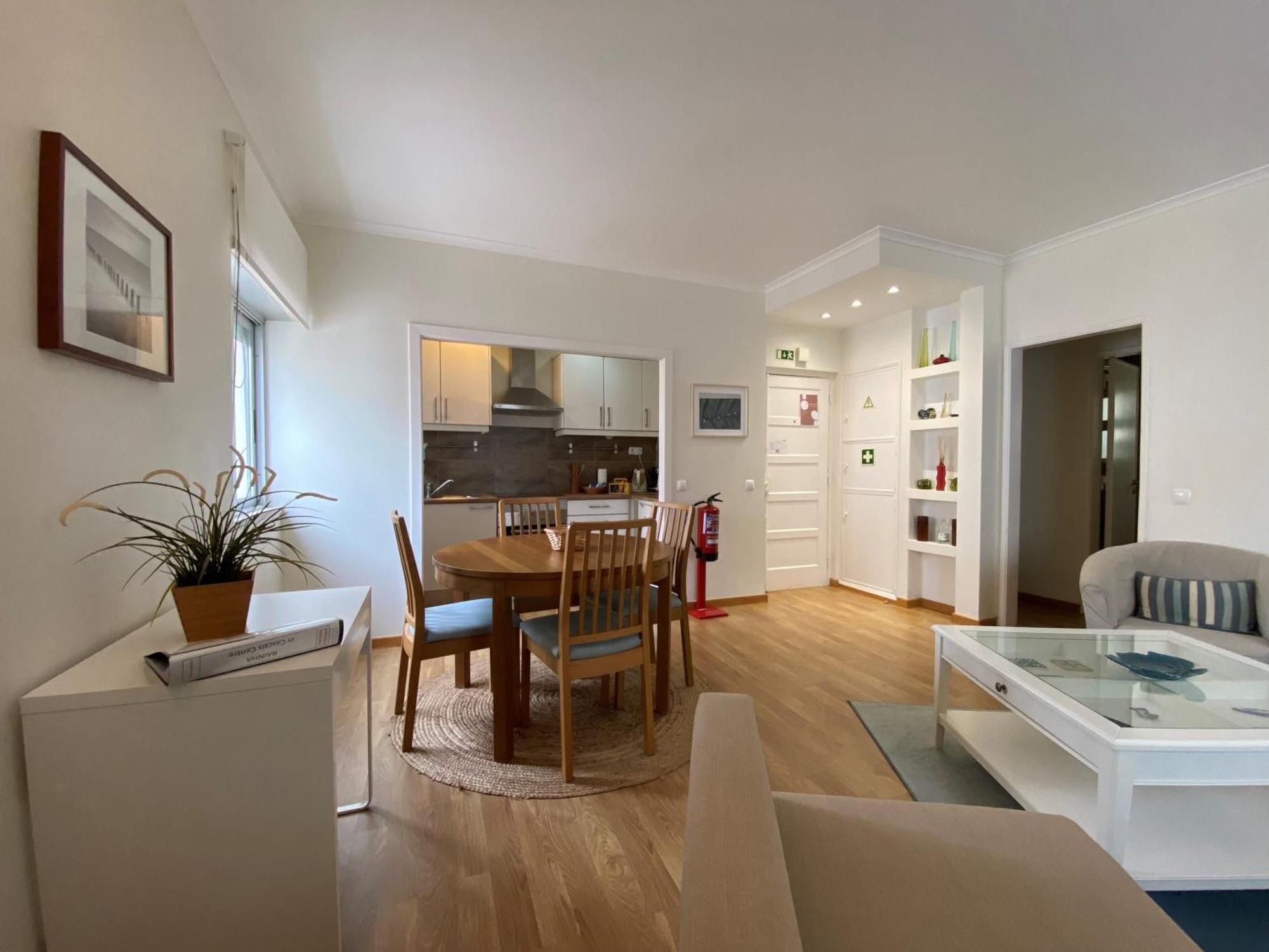 Rainha - Holiday Rental In Cascais Centre ภายนอก รูปภาพ