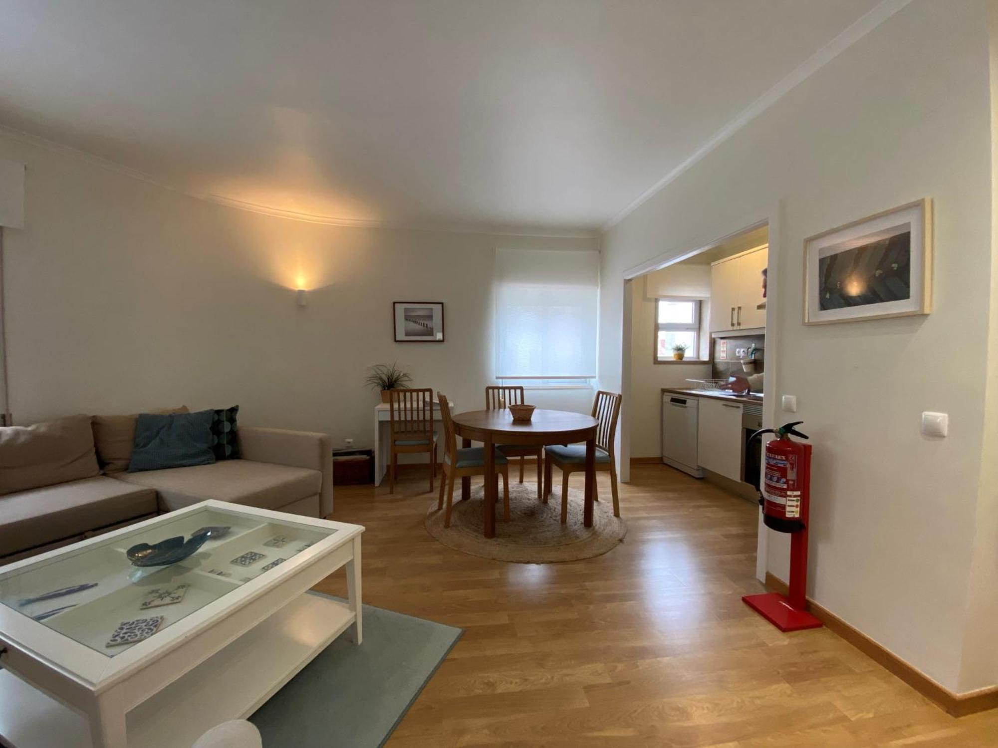 Rainha - Holiday Rental In Cascais Centre ภายนอก รูปภาพ