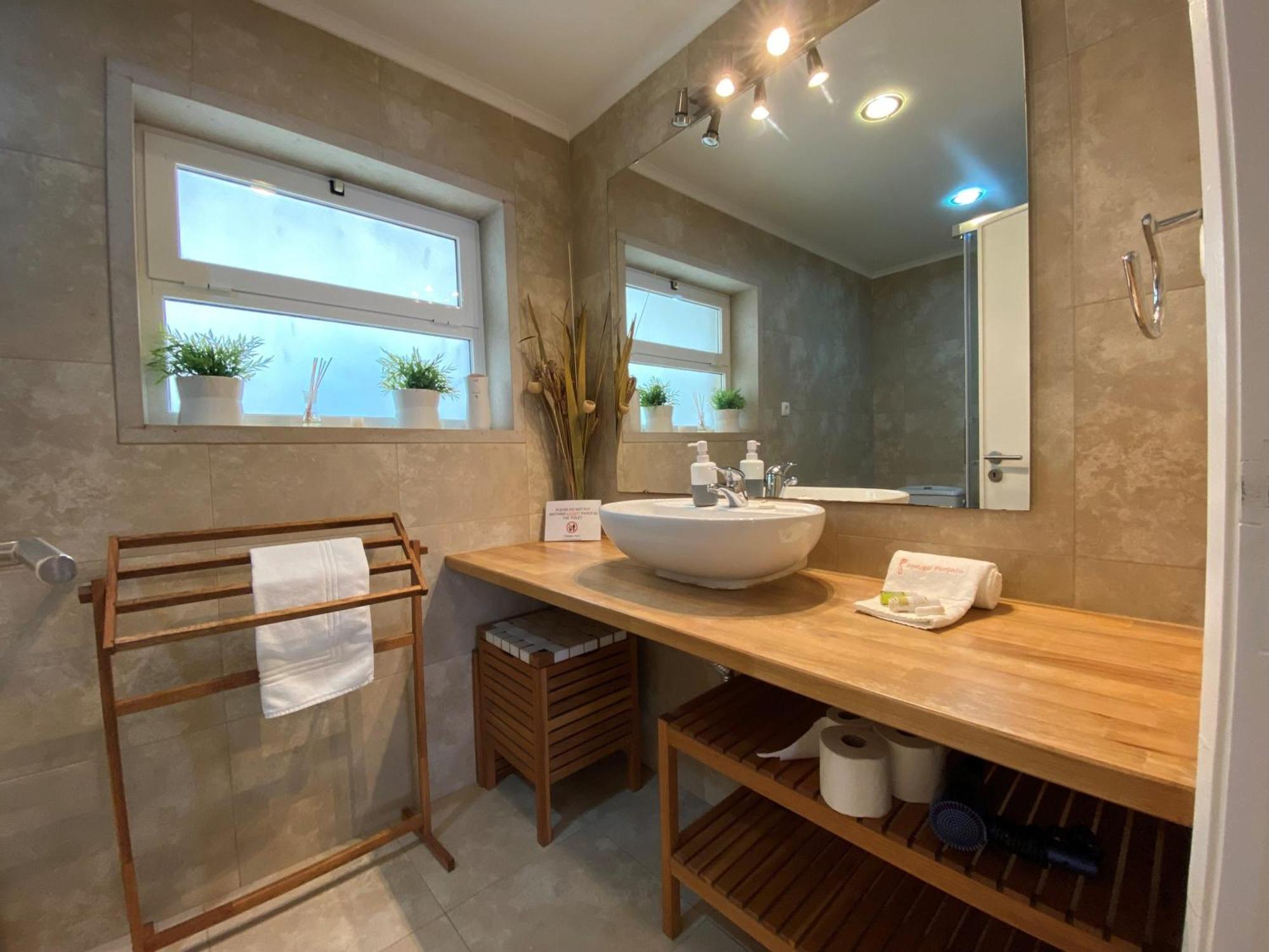 Rainha - Holiday Rental In Cascais Centre ภายนอก รูปภาพ
